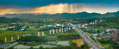 建設(shè)中的跨廣明高速特大橋.jpg